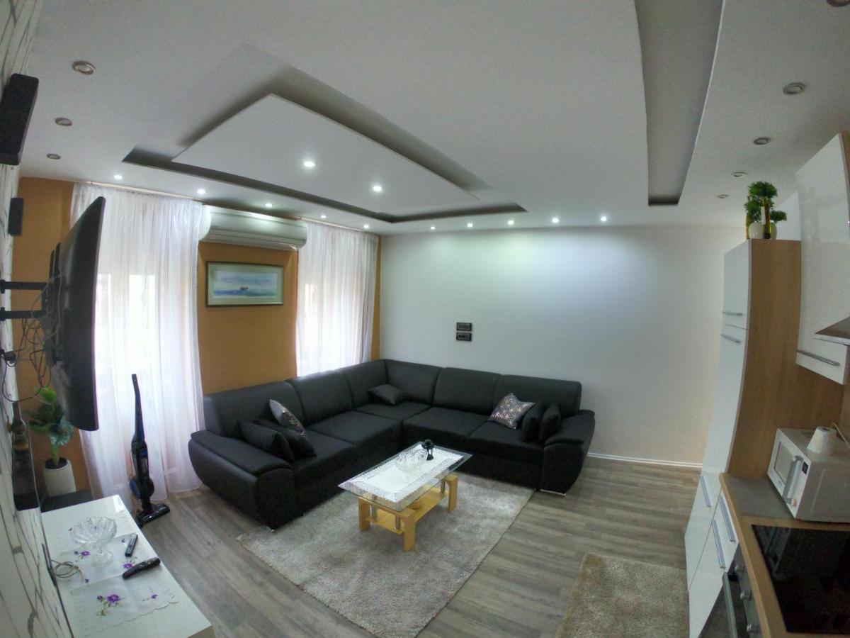 Apartmani Majetic Omisalj Exterior photo