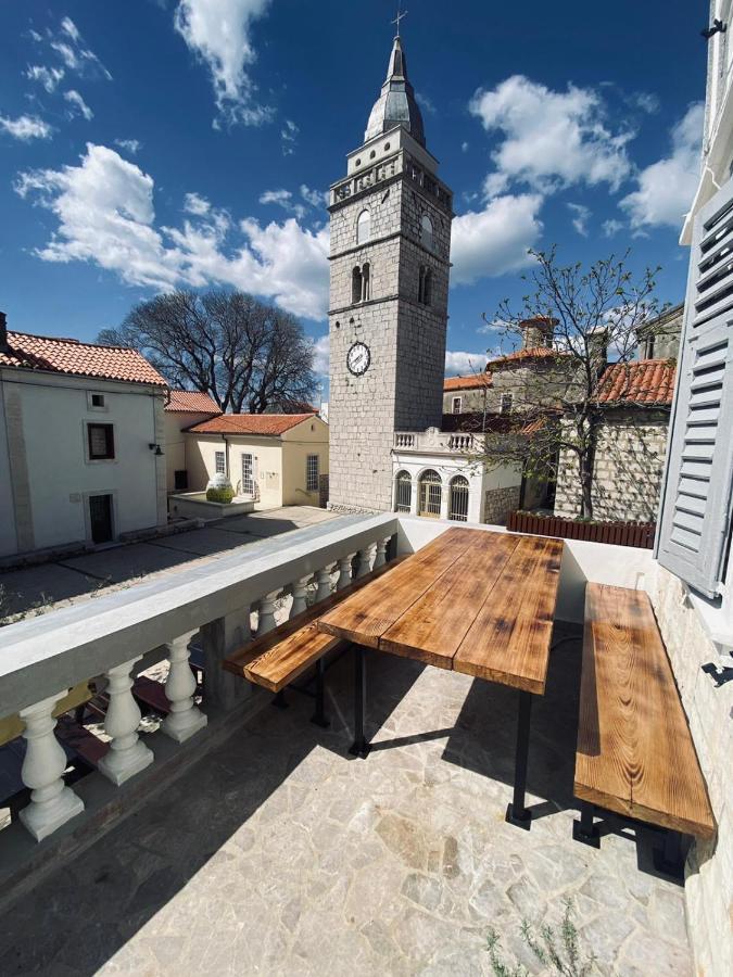 Apartmani Majetic Omisalj Exterior photo